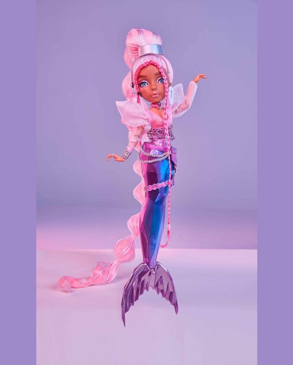 dibusanimadosEs's tweet photo. Meet Harmonique! 🎤🎵🧜♀️
#MermazeMermaidz #Harmonique #MGA https://t.co/XzRlcmgOWG
