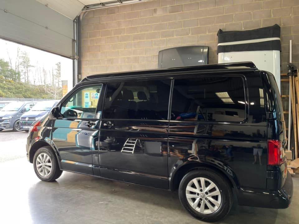 whitehotvans tweet media