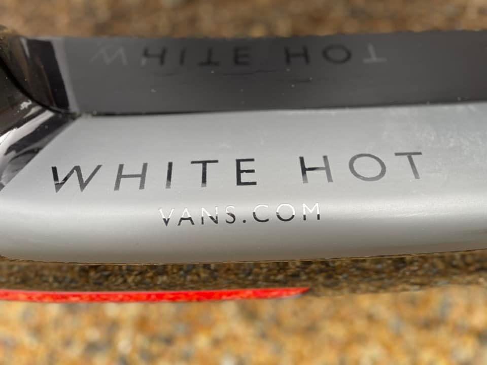 whitehotvans tweet media