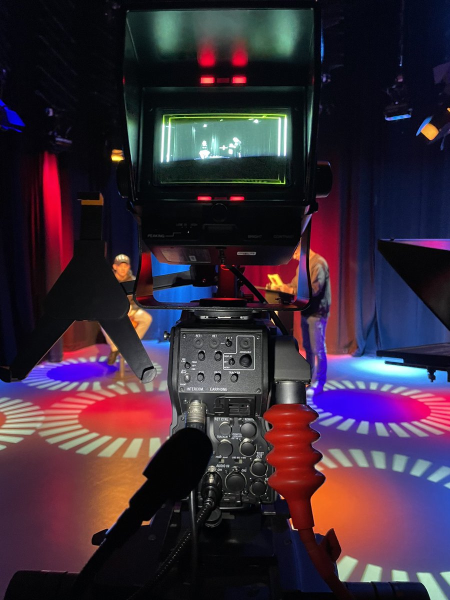 TrudyWMedia_'s tweet photo. Camera operating for a quiz show today in TV studio! 🎥🎞 https://t.co/fMkqSjGtoa