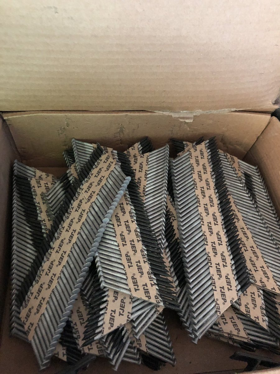 Í DK nota menn aðeins það besta í naglabyssuna.
Kyo fyrir Kyoto, Cera fyrir Ceramik.
Takk fyrir að styðja iðnaðinn <a href="/hjorvarhaflida/">Hjörvar Hafliðason</a>