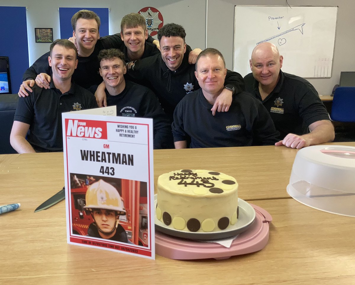 GMWheatman's tweet photo. @LiskeardCFRS @CornwallFRS Purple Watch treated me to lunch and a wonderful cake to send me on my retirement. #topteam https://t.co/FKZdU3CJU8