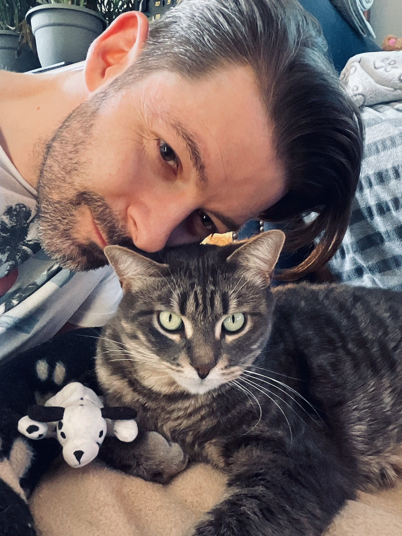 FLq2TqpXMAAFE26.jpg:large