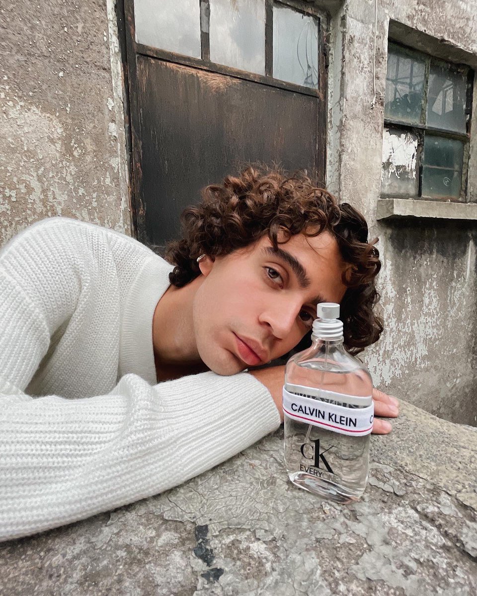 alexisrxck's tweet photo. Hot @CalvinKlein #CKeveryone https://t.co/1Eswt0jlyu