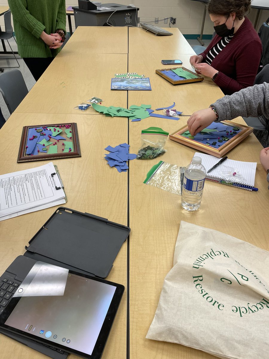 Had an exciting day in “Kindergarten” today! We were able to share some Monet inspired art provocations with our classmates in our Art Class. @EY_uwindsor <a href="/AbigailPalombo/">Ms. Abigail Palombo, OCT</a> <a href="/MissClarkTeach/">Shelby Clark</a>