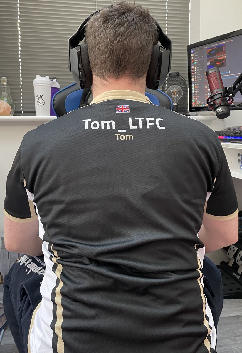 Tom bought a new jersey, hope you enjoy it! #TSITOGETHER