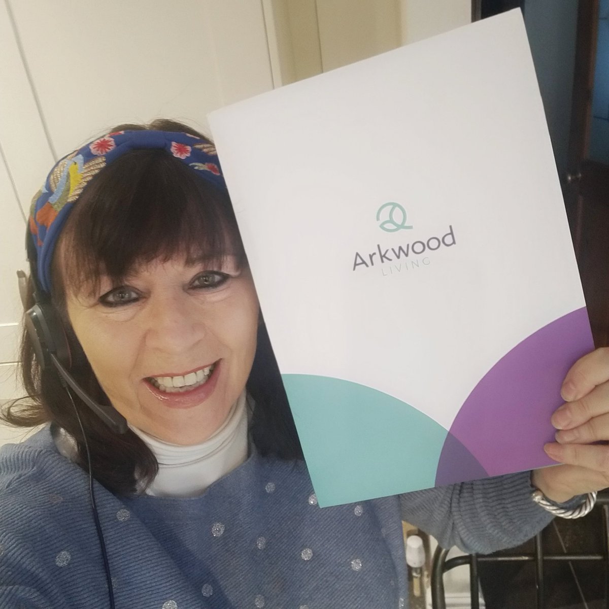 Busy day getting to know the 'product'. Getting back in the swim of housing jargon 😁!
Lots of meetings online, learning, meeting and digesting 🙃 
#busylife #learning #brainingear #arkwood #headset