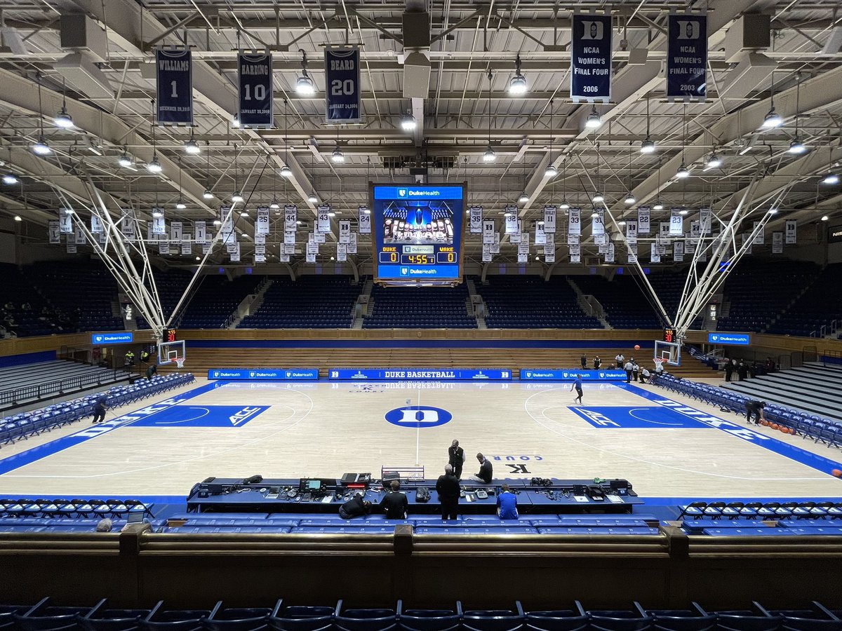 IdahoanFoods's tweet photo. Hey @DukeMBB fans, stop by the #MashedInAmericaTour table just inside the South Hall of Honor entrance to win some great prizes!
#HereComesDuke https://t.co/hXIG6i594g