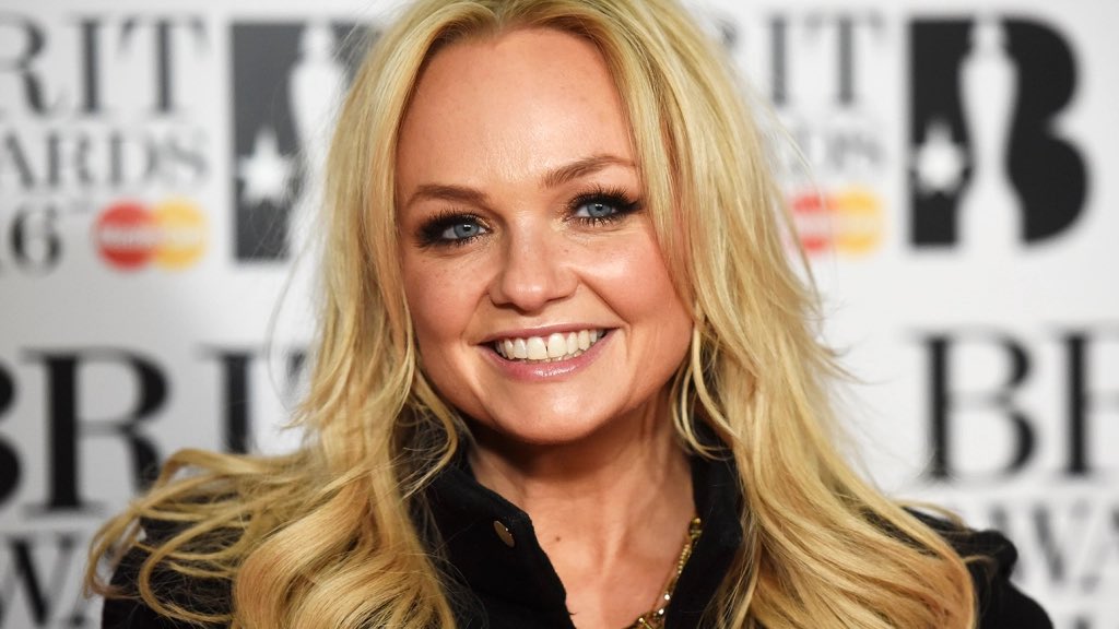 Fake Showbiz News tweet media