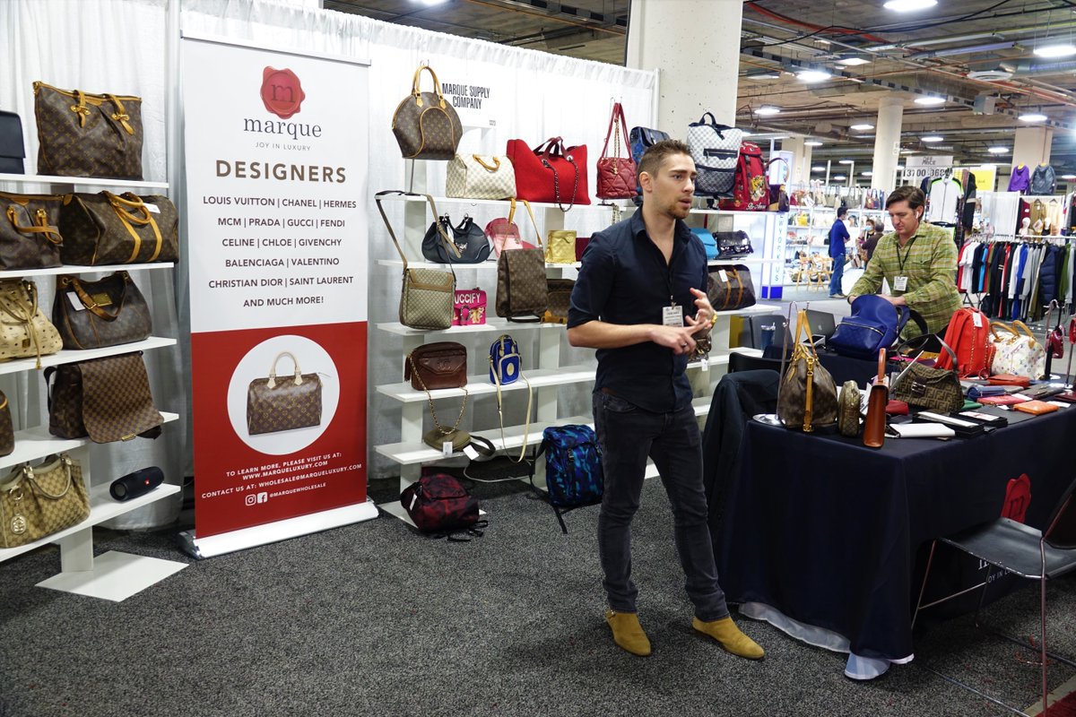 Thank you to Ashley Alderson and the Boutique Hub for starting off Day 3 with us this morning, with Mimosas and sweets and a buyer tour! Visit OFFPRICE Las Vegas today to shop the show and meet new vendors. 
#OFFPRICE #OPLV #Boutique #Retail #B2B #Wholesale #Tradeshow #Fashion