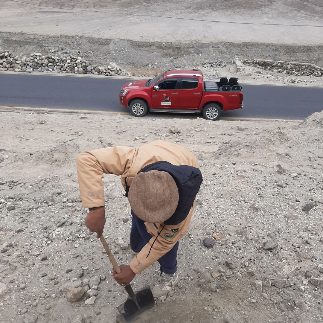 Restore_Green's tweet photo. Bringing Nature-based solutions to the magnificient Gilgit-Baltistan!
https://t.co/hzrbNrSBk2 
#Afforestation #biodiversity
#SaveSoil #climatechange #Restore_Green #GilgitBaltistan #Pakistan https://t.co/sKdOfBbM8W