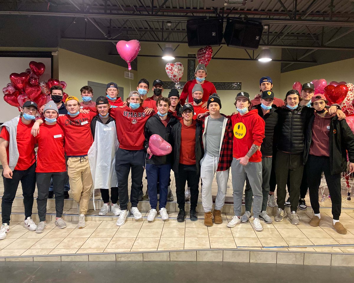 OmahaLancers's tweet image. The boys had a great time volunteering at the Valentine's Day Dinner at the Open Door Mission Lydia House last night!