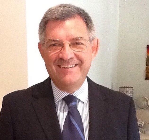 .<a href="/ERC_Radio/">EntreRuedasYCaminos</a>  de 22:00 a 23:00 por a.m. 830 Y a M 1130 en los grandes especiales de #EntreRuedasYCaminos hoy nos visita el diseñador de autos de carrera Sergio Rinland <a href="/F1/">Formula 1</a>  <a href="/fia/">FIA</a>  radiodelpueblo.com.ar am1130.com.ar <a href="/pueblo830/">RadioDelPueblo830</a>