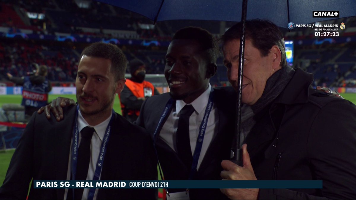 CanalplusFoot's tweet photo. . @losclive @hazardeden10 @IGanaGueye @RudiGarcia ❤️

#PSGRMA | #CCC | #UCL https://t.co/rnvaJ9iAzy