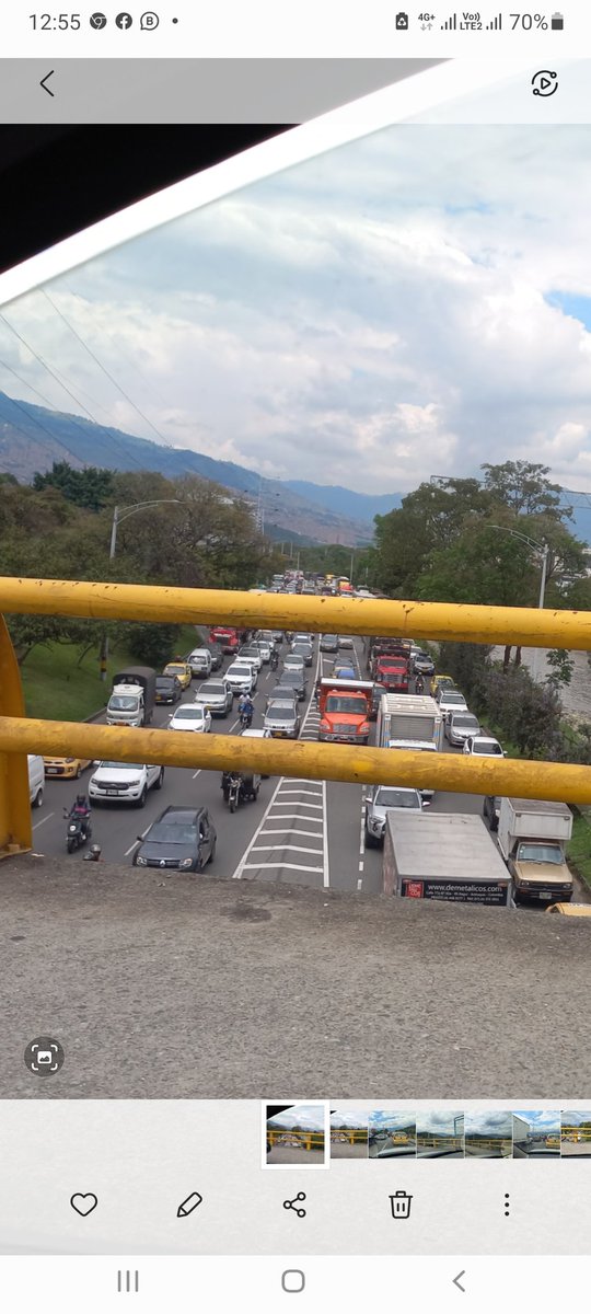 linamoreno5's tweet photo. @sttmed @Areametropol esta es la descongestión en Medellin con el p y p  actual. https://t.co/n8E42NfUvY