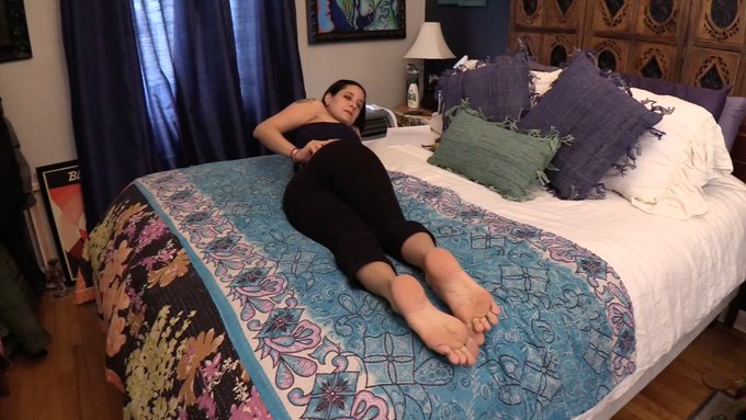New Video update "Flirty Foot Tease" Available for purchase at https://t.co/8joftlcpq0 https://t.co/