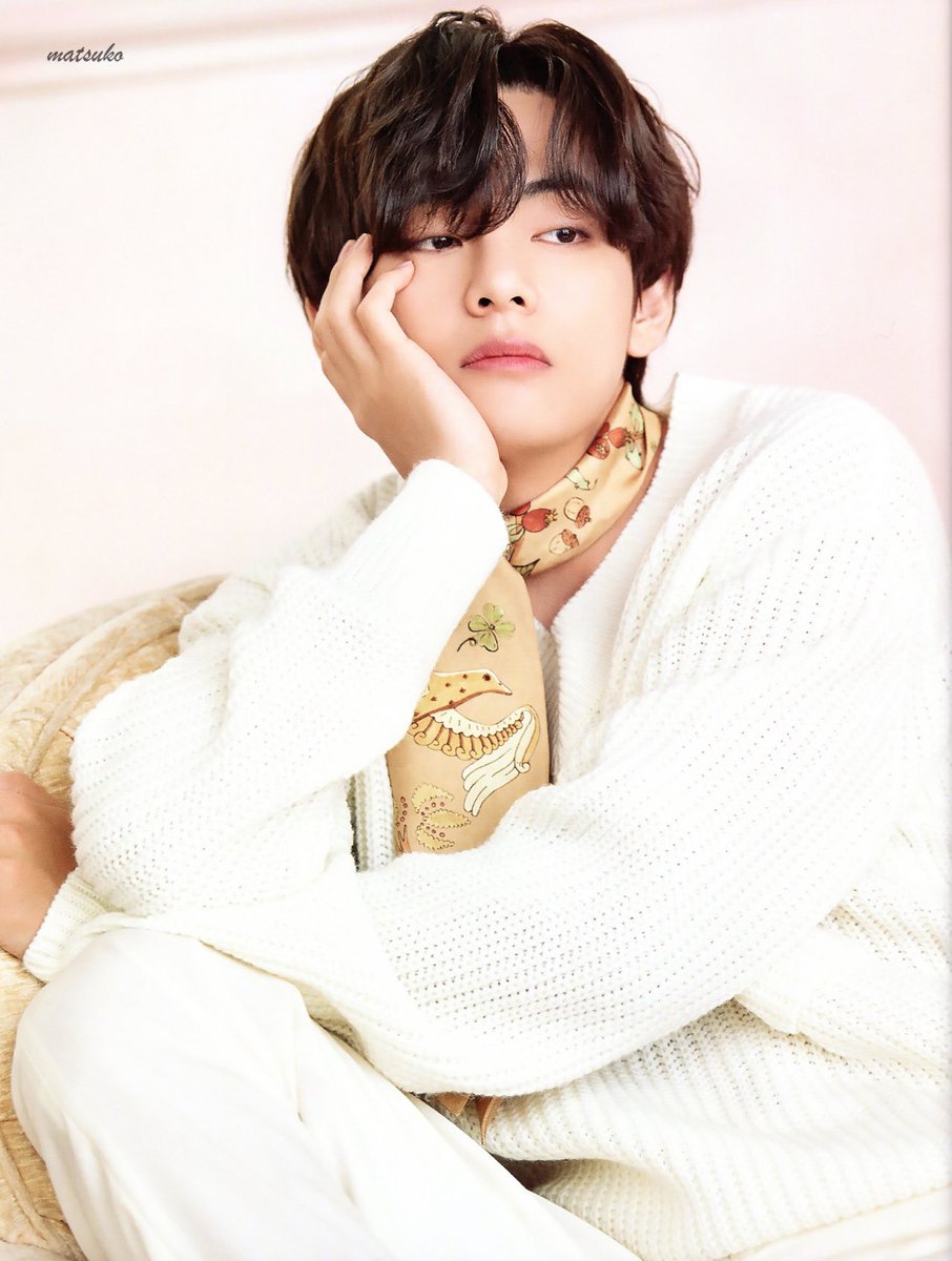Moccasina0's tweet photo. For Taehyung's speedy recovery 🙏🕯
#GetWellSoonTaehyung  💜 https://t.co/M51v9Vnc6v