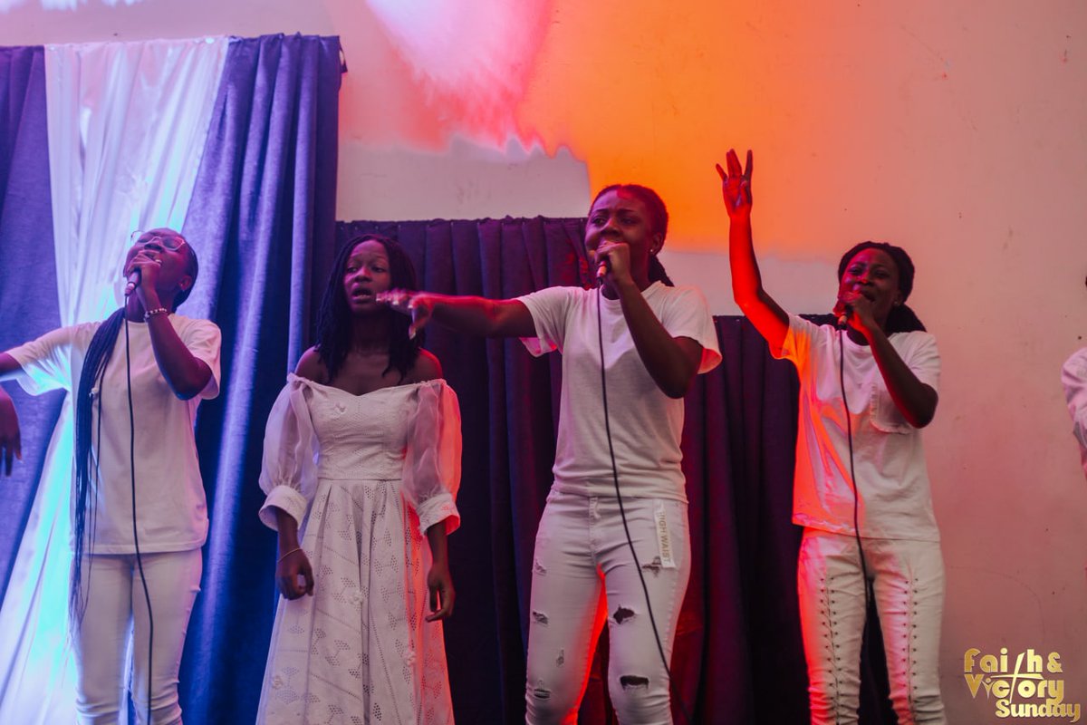 thekirkkaine's tweet photo. Church and nowhere else😍!
Join us at #RegaliaChurch

ACCRA: National Theatre, 10am 
KUMASI: KNUST Law Auditorium, 8am
CAPE COAST: Sasakawa Conference Room, 8am
SUNYANI: Getfund Basement, UENR, 1pm

Dm @thekingsunion for all the locations or join us live every Sunday on YouTube https://t.co/VdTyhS6EnN