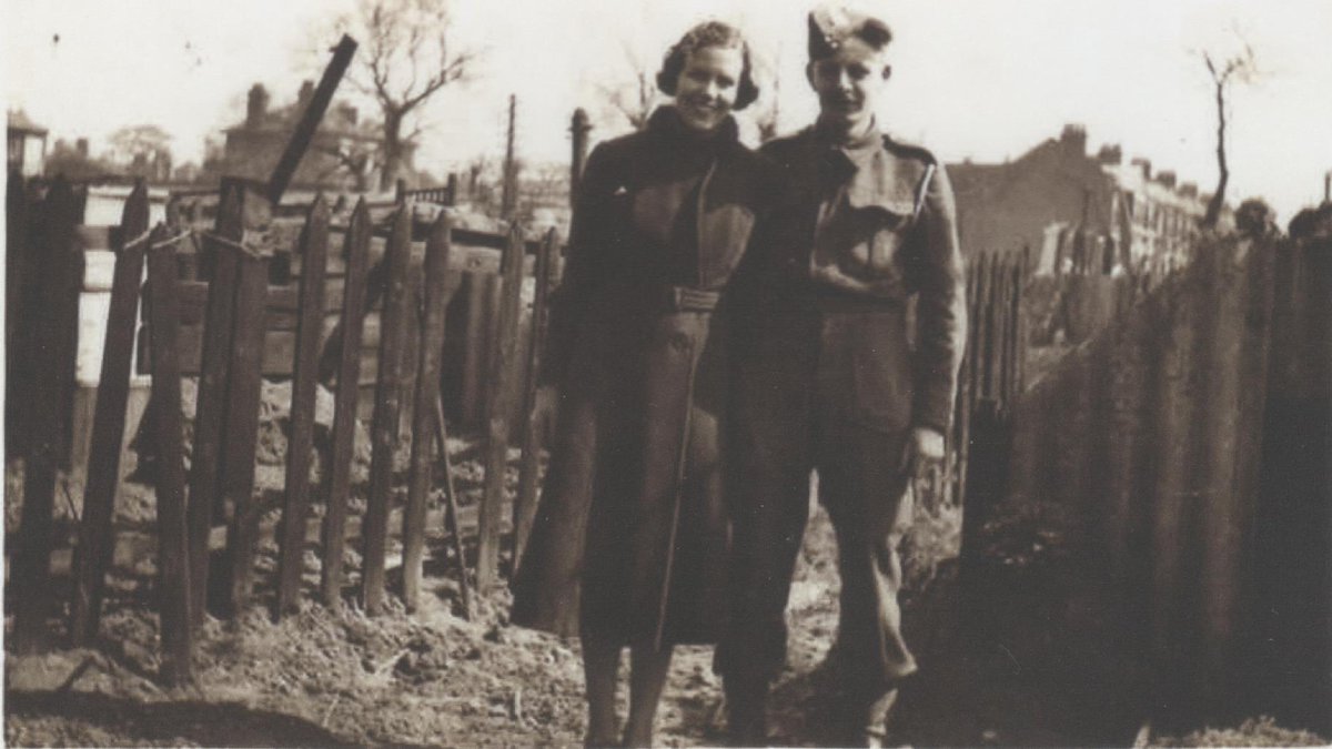 caffreys71's tweet image. 80 years ago today my Grandad Frederick Parkinson was captured with the fall of Singapore. It would be the start of over 3 1/2 long brutal years in captivity at Changi POW camp. #SWW #REME #RAOC #Singapore