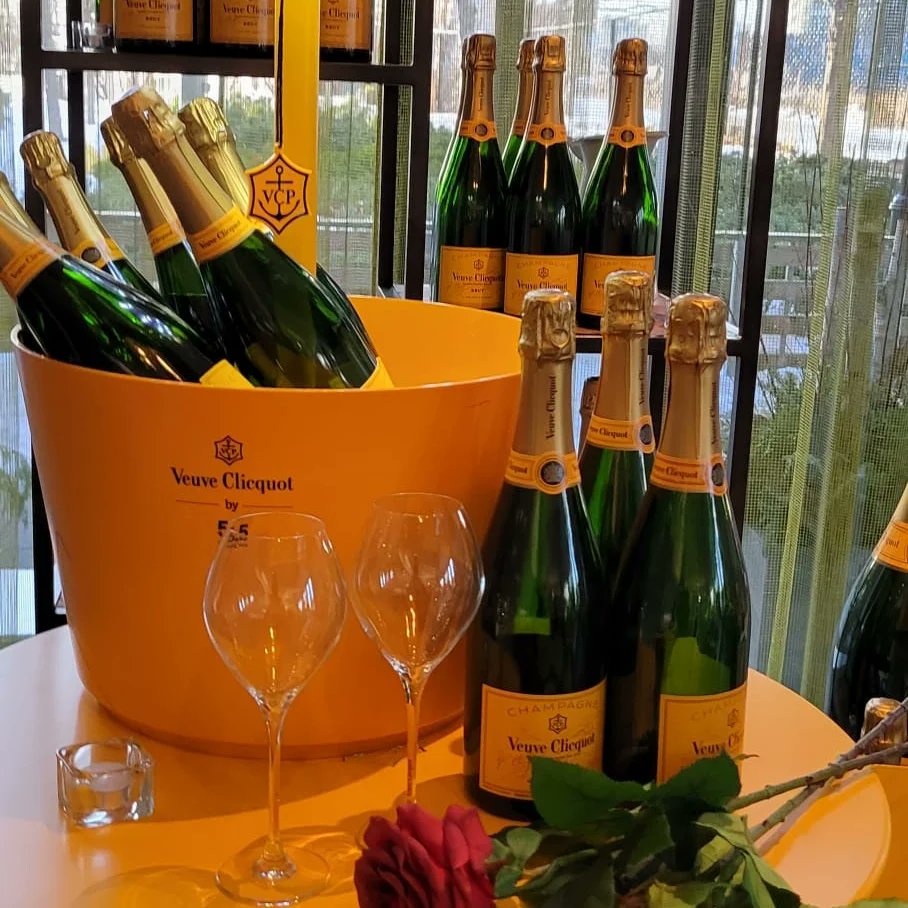 mildredstemple's tweet photo. 🥰 We're still overflowing with love (+ champagne) from last night's @visaca #infinitedining Valentine's Day event. Here's a peep of the night! S/O to our amazing team for their hard work + to @chefmdleary for helping out the past 2 dinner evenings. It was great having you. ❤ https://t.co/OKm2YUc6pY