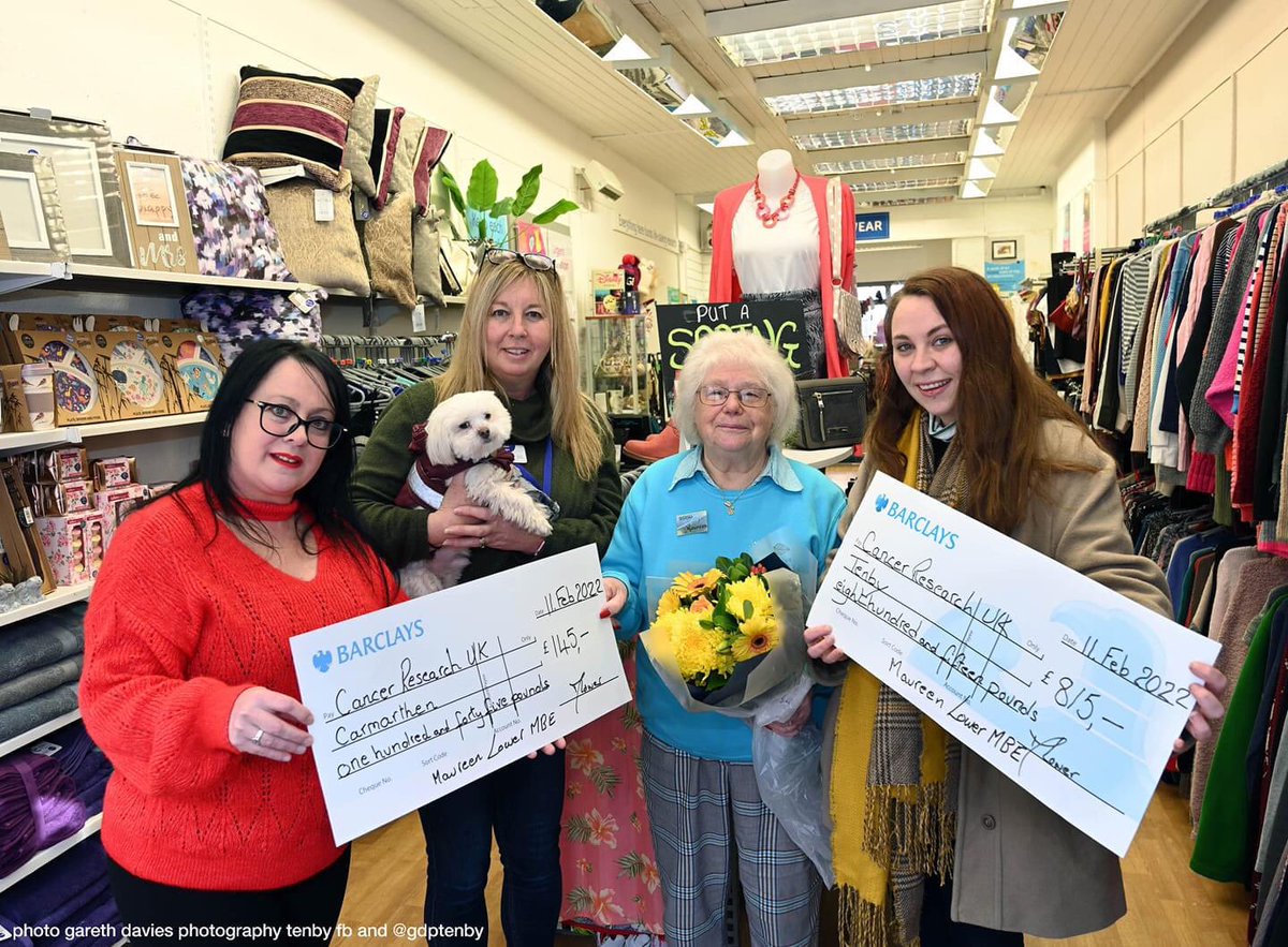 This year again our dedicated #volunteer Maureen <a href="/CRUKTenby/">CRUK Tenby Shop</a> #Tenby @CRUKCarmarthen  #Carmarthen has raised £960 by making and selling her #christmascakes raising vital funds #WorldCancerDay …Thankyou Maureen ..you are amazing 🤩