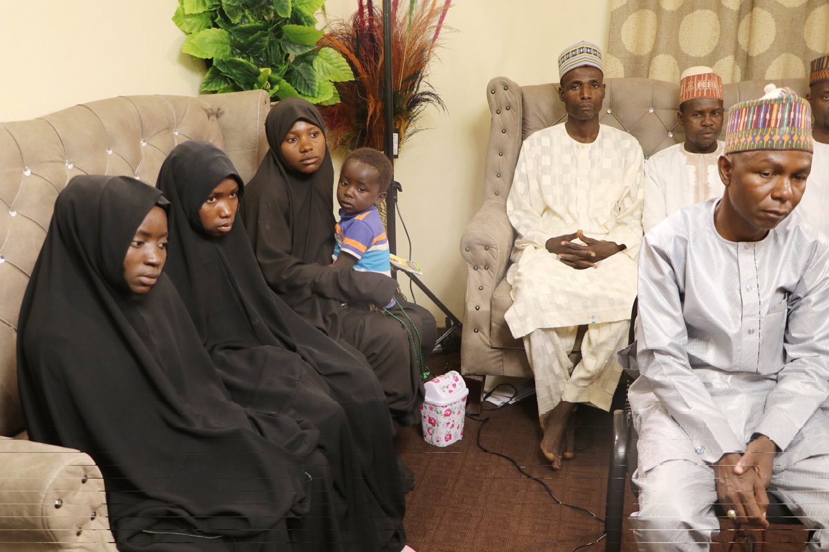 SZakzakyOffice's tweet photo. On the Occasion of Imam Ali's  (s.a.) Birthday Anniversary, the Leader Sheikh Ibraheem Zakzaky (H) met with a group of Qur'anic memorizers of the Islamic movement in Nigeria today at his Abuja residence.  

Szakzakyoffice 
15/02/2022 https://t.co/iF0j9ehs7k