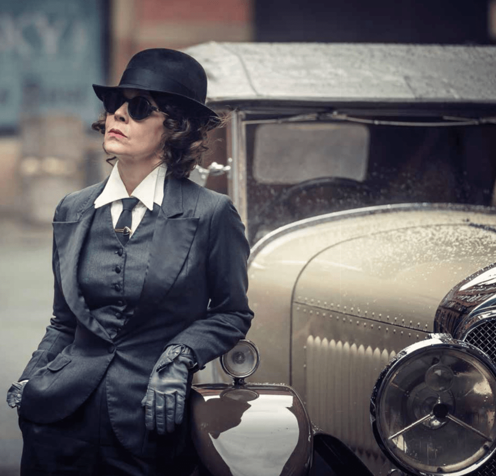 Маккрори, хелен полли шелби. Киллиан мёрфи томас шелби. Киллиан мёрфи острые козырьки. Шелби пелт необычайно умные создания. Острые козырьки томми шелби.