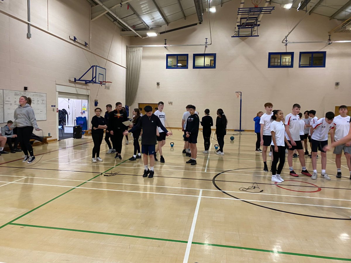 Year 10 GCSE enjoying a well deserved change of stimulus from the classroom 😅             Putting their teamwork, resilience and aerobic capacity to the test in our Team Fitness Challenge 💪🏻 You all smashed it💙#FunctionalMovements #ConstantlyVaried #JoesFamily