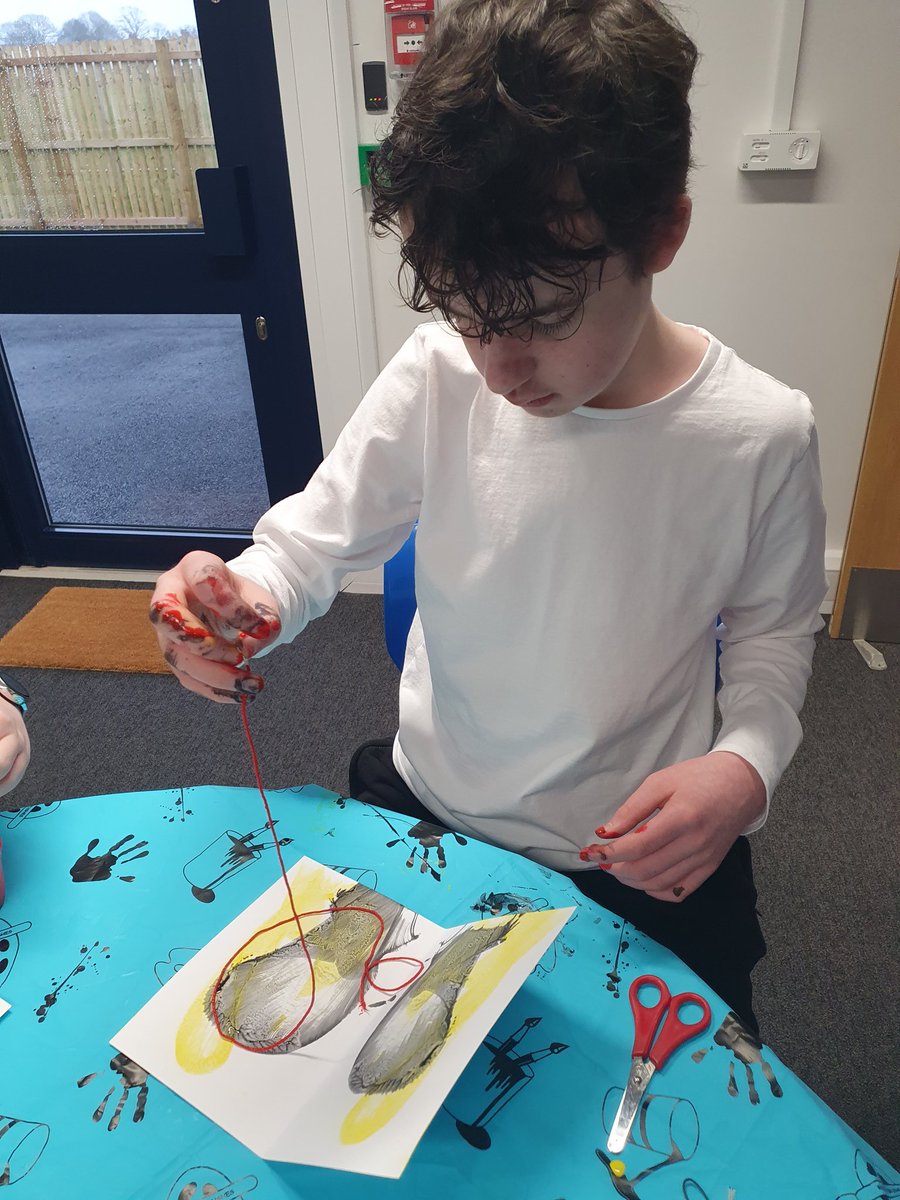 Cantonian_Base's tweet image. Lots of creative activites going on in the base today! String Art 🎨 and Planting 🌱 #create #accessbase #learningforlife