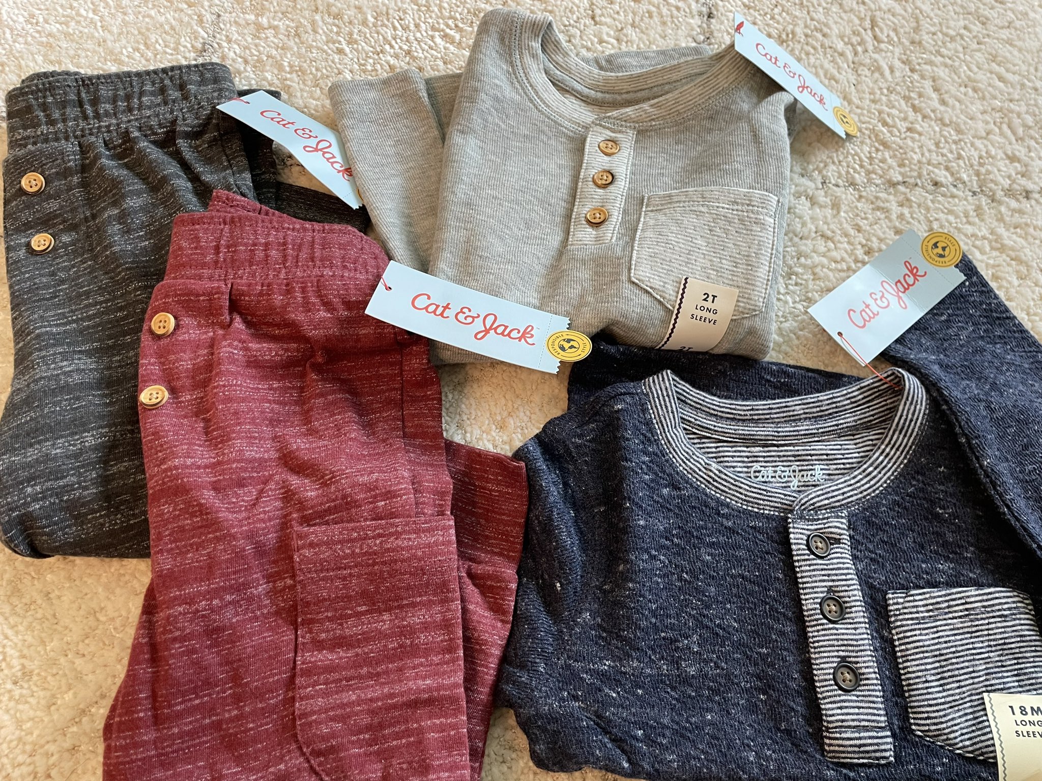 Mi Houston 駐在開始1m Targetで薄手の子供服を買ってたら おそらく孫の服買いにきたであろう夫人に話しかけられ 生後5ヶ月のベビーのポンド どのくらい 的な事聞かれたけど 1ポンドて 何キロか頭で計算できずで困惑 苦笑してたら 違うベビー