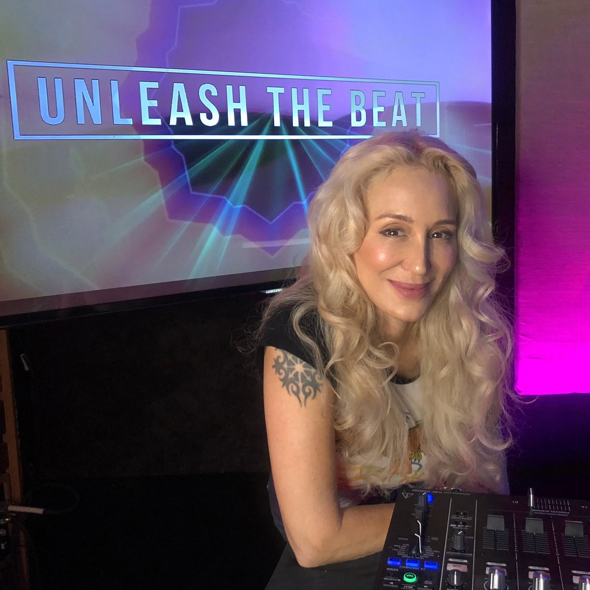JES tweet media
