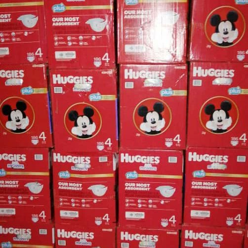 importeddiapers's tweet photo. All your favourite diapers are back in stock, and in all sizes too! 🎉

See products and prices:

🌹Little Movers: N37,000
🌹Little Snugglers: N32,000
🌹Snug &amp; Dry: N32,000
🌹Huggies Slip-on: N32,000
🌹Pampers Swaddlers: N32,000

Pampers Swaddlers is also available in size 7! https://t.co/aX1kOurvSG