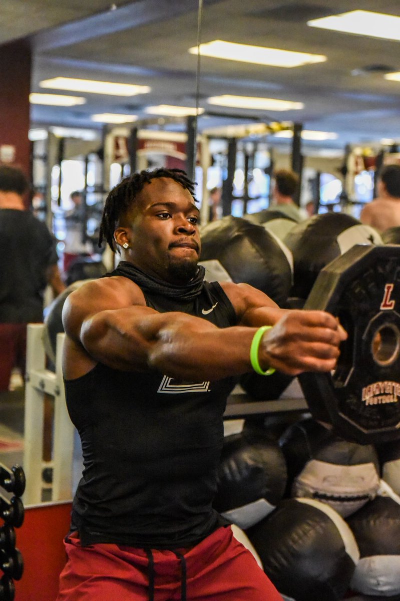 LafColFootball's tweet photo. Chasing it 😤

#RollPards https://t.co/8rm3ZVGUVF
