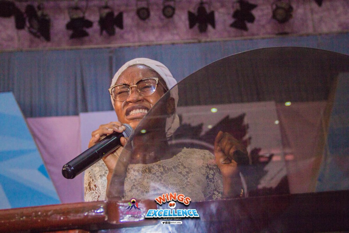 mfmcf_unilag's tweet photo. The anointing to excel in my academics fall upon me now. 🙏🏽
#openingprayer
#mfmcfunilag
#wingsofexcellence
#academicservice https://t.co/L95J3Sk0Z4