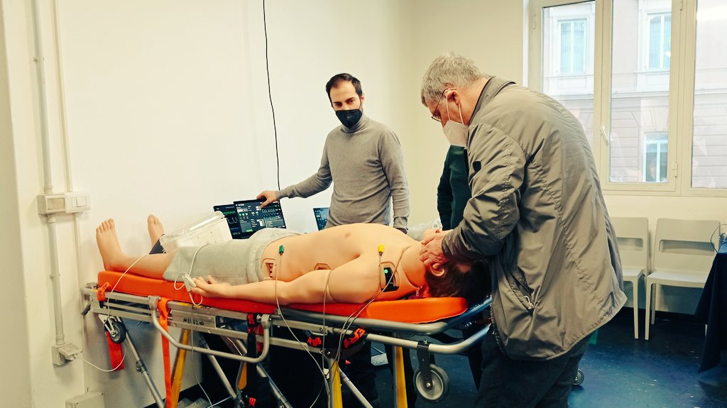 SerenaRicci20's tweet image. So many things are happening and I&apos;m late in sharing them with you! On Feb 1st #simulkare has showed us new #manikins and #simulators and we also talked about possible #research #collaborations! #medicalsimulation #medicaleducation #advancedsimulation