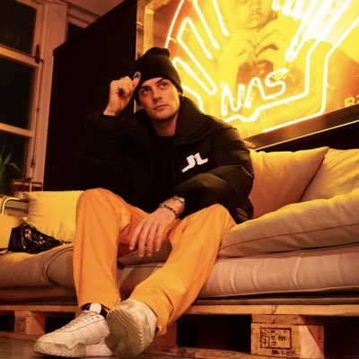 ❤️dm
🔁help 

Lets see how it work