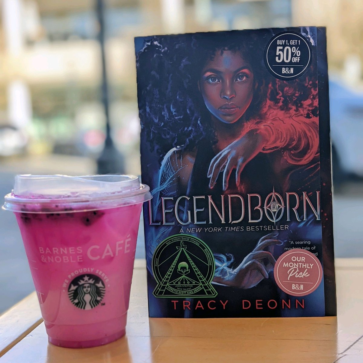 BNBridgeport's tweet photo. If you love YA, Arthurian legends, and an amazing cast of diverse characters, it's time to read Legendborn by Tracy Deonn, our YA #BookoftheMonth!!!
@tracydeonn @CelebrateBlackAuthor #sipandread #dragondrink https://t.co/SZCxlZ6ShB