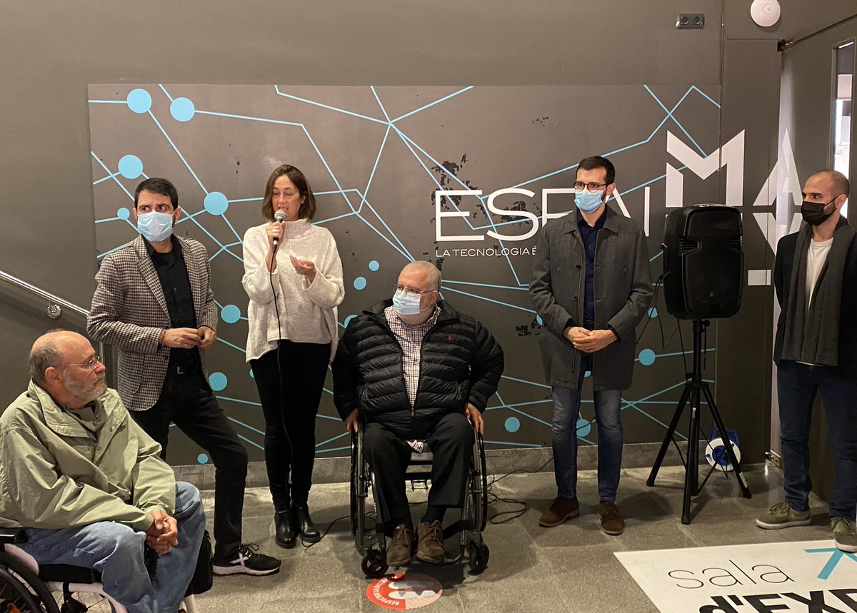 jordicuadras's tweet image. Inaugurem el laboratori de creació digital Espai Malla de l’@AteneuIgualadi. El @ConsellAnoia hi col·laborem, juntament amb @ajigualada. Un taller obert a tothom per a promoure la tecnologia i la digitalització. Enhorabona per l’empenta!