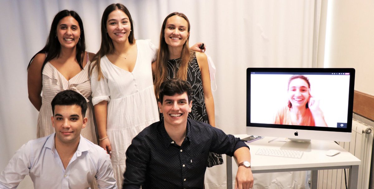 Hoy defendieron su Proyecto final de periodismo seis estudiantes de grado. En este link pueden conocer más detalles sobre el especial multimedia que elaboraron titulado "Partidos". ¡Felicitaciones!

um.edu.uy/noticias/defen…