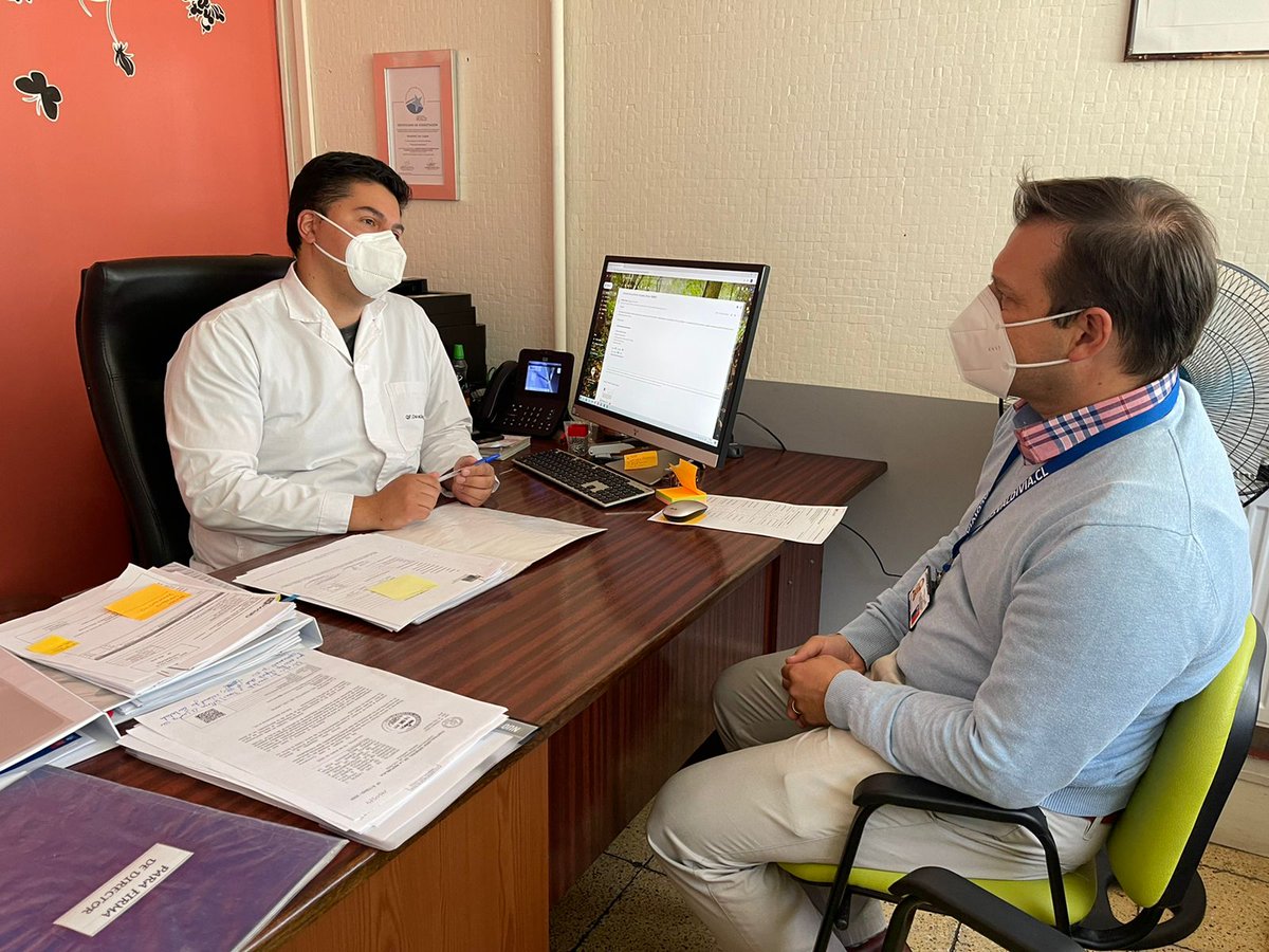 ssaludlosrios's tweet photo. ▶️ Revisar flujo de atención del Servicio de Urgencia del Hospital de Los Lagos 🏥 fue el objetivo de la visita del subdirector de Gestión Asistencial, Dr. Wulf, quien se reunió con el director (s) Oscar Díaz y la enfermera Karin Maragaño.

#Valdiviacl #LosRios https://t.co/cr2zI8pMIg