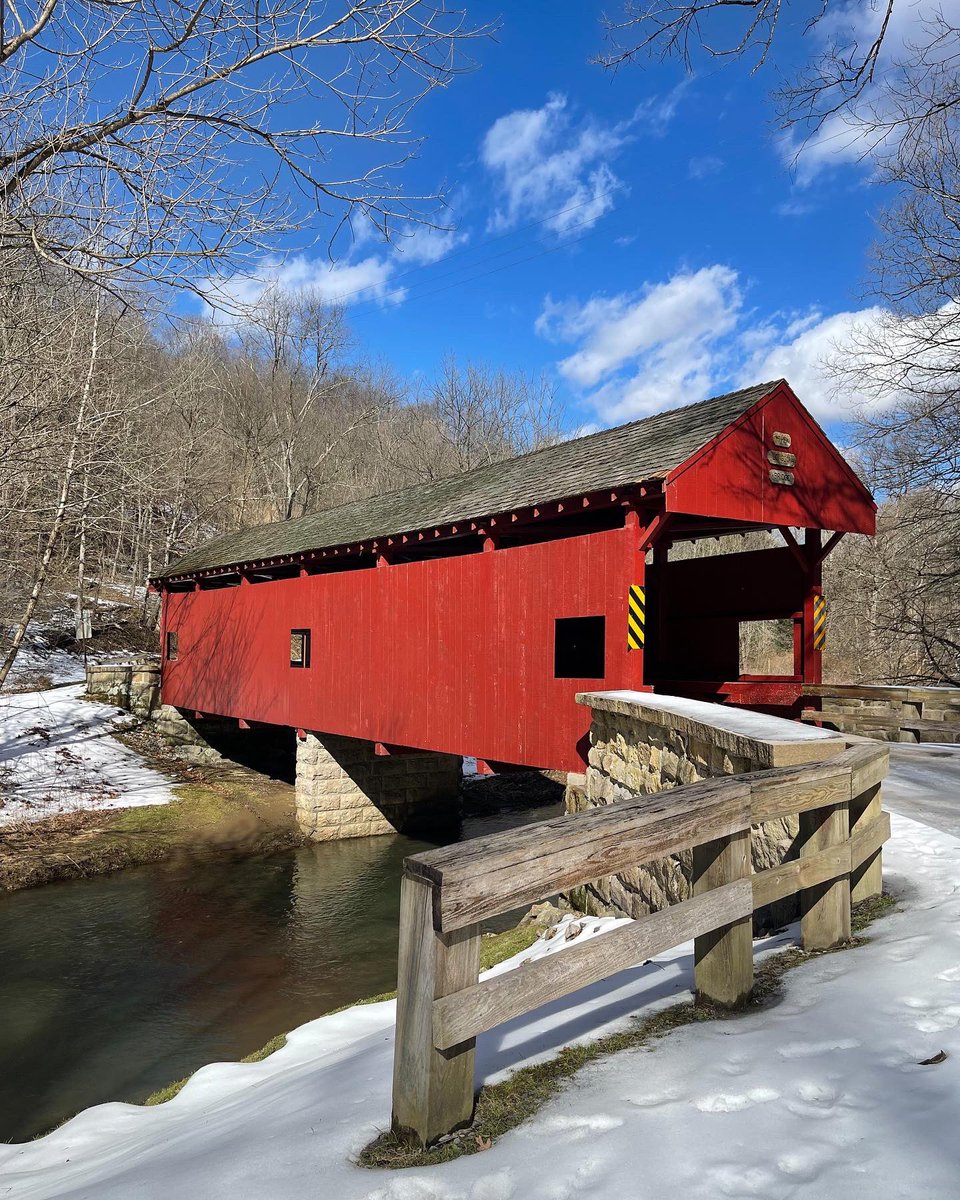 KahleRandy's tweet photo. Before and after edits 
#photographer #coveredbridge #lightroom https://t.co/xfMwHQLLaU