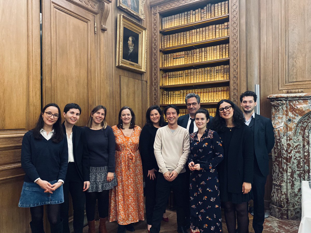 Clemence_AB's tweet photo. Merci à Madame la Bâtonnière et Monsieur le Vice Bâtonnier pour cette première réunion de travail avec une partie de l’équipe de l'Incubateur du barreau de Paris ! #innovation #numerique @Avocats_Paris @parisbarincub https://t.co/vEzItaTCPf