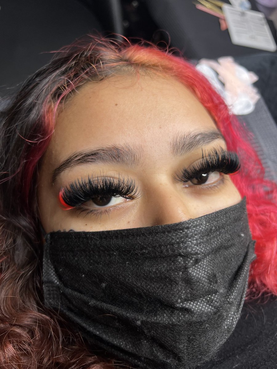 Itsjusskat's tweet photo. my next client can be on your timeline 🥺 
been obsessed with my work lately so i had to share 💕 
DM me @blinksbykat on IG to book 🥰 https://t.co/YlE8fa62iR