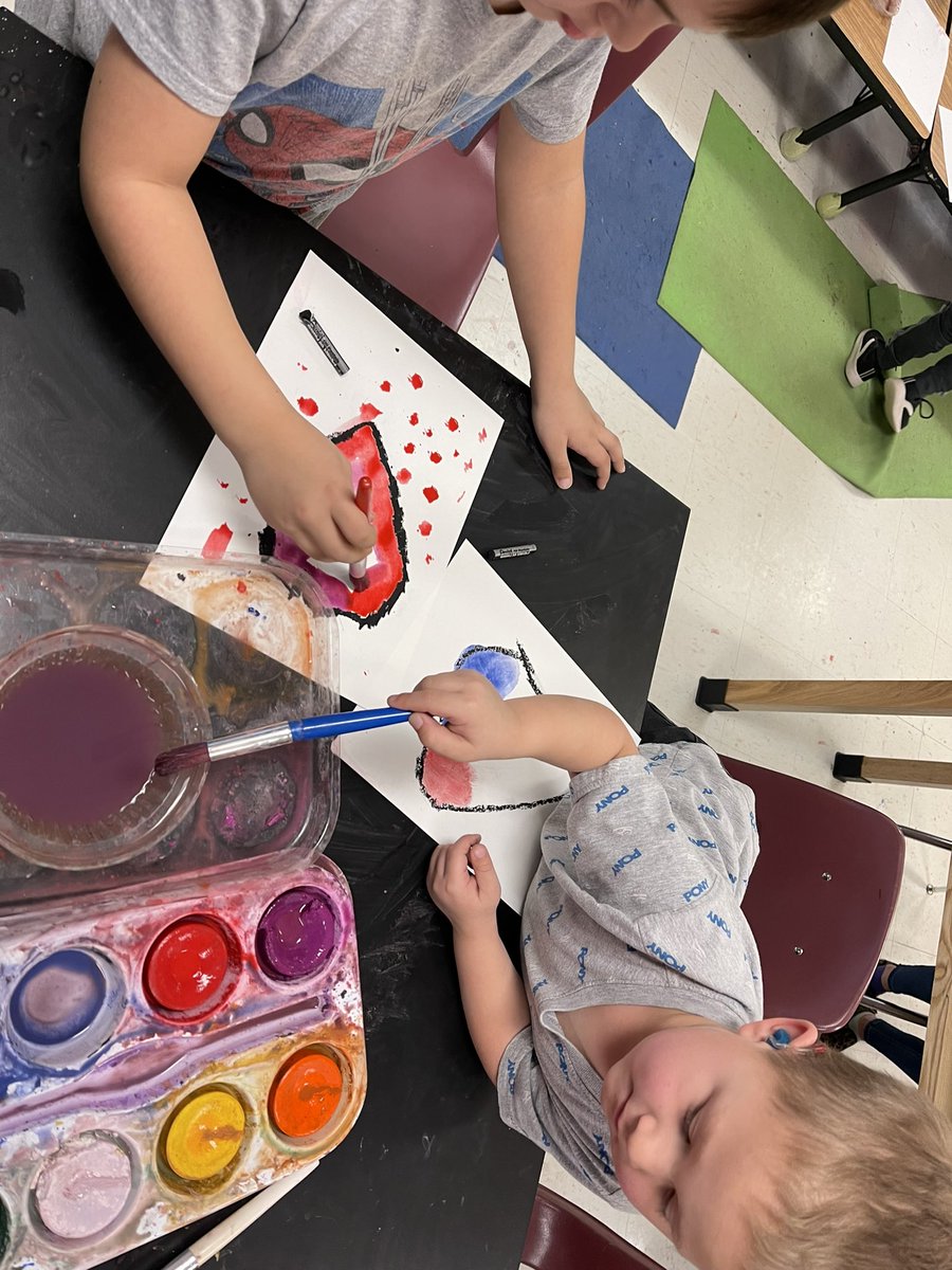 So proud of <a href="/MambrinoDaisies/">Daugherty's Daisies</a> for doing such an awesome job on their very first painting day in the art studio today!!! Their <a href="/jimdine_art/">Jim Dine</a> inspired pop art hearts turned out fantastic! <a href="/mambrinosteam/">STEAM Academy at Mambrino</a> <a href="/Curriculum_GISD/">Granbury ISD Curriculum Department</a> <a href="/granburyisd/">Granbury ISD</a>