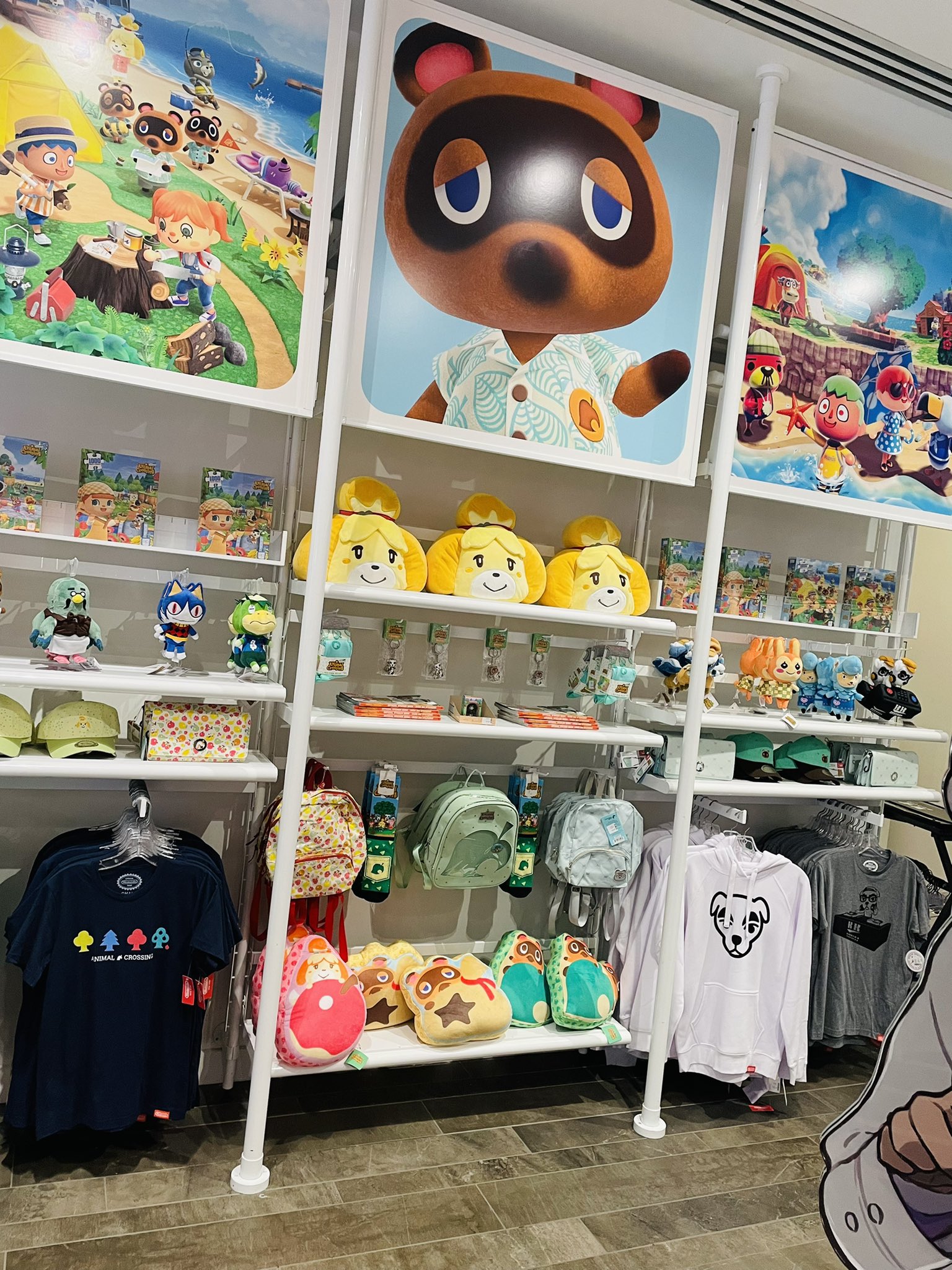 Permanent eksotisk præsentation NintenTalk on Twitter: "Nintendo NYC just gets me..😍  https://t.co/v3P9GvSf3i" / Twitter