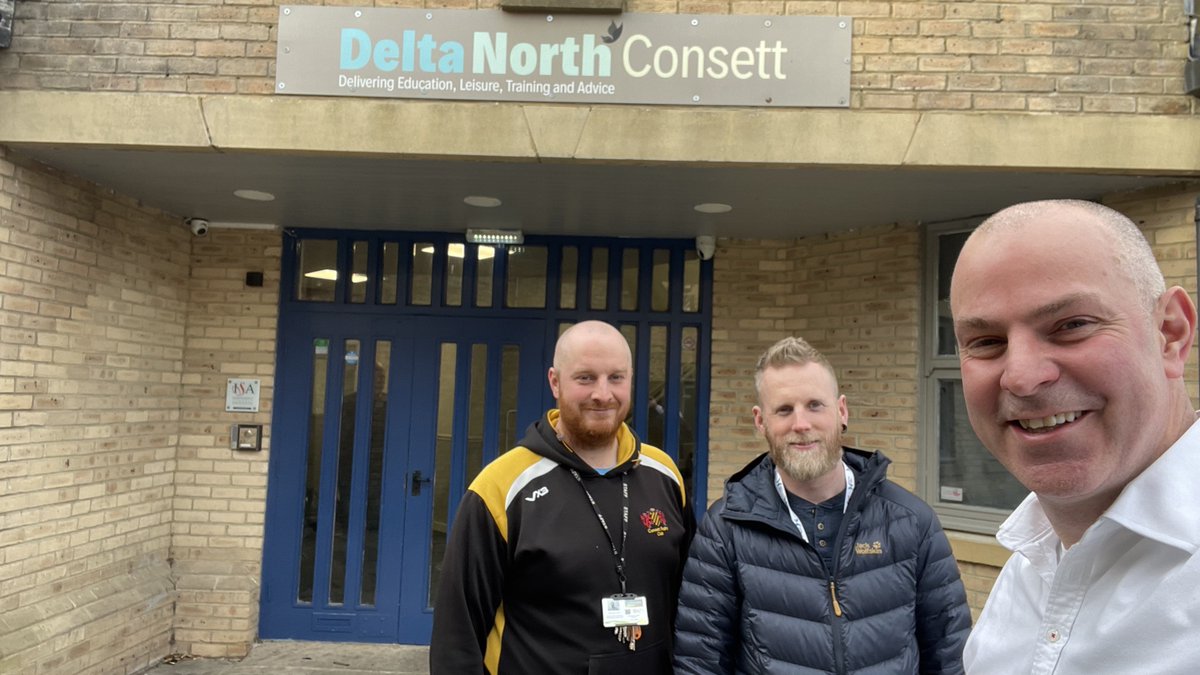 TeacherToolkit's tweet photo. 🗣 Teaching is hard; teaching in a pupil referral unit is much harder!

Today, I supported the fabulous teaching and support staff in a #PRU in #CountyDurham.

Behaviour, pedagogy, curriculum and love ❤️ feat. heavily… 

#TTkitCPD #Consett #ThisIsAP #alternativeprovision https://t.co/jRAklFfMK1
