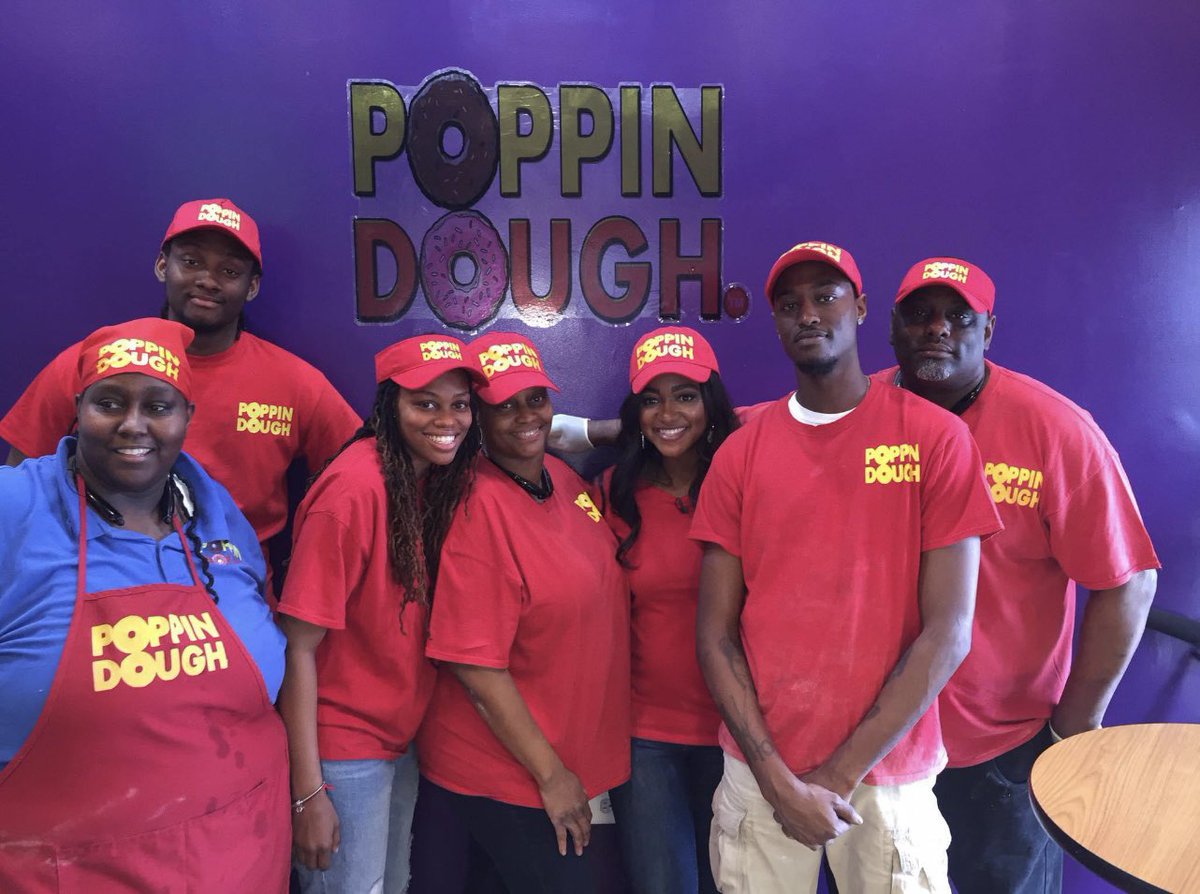 JaymalGreen's tweet photo. Today in Lori Lightfoot’s Chicago, small business “Poppin Dough” is closed because of a collapsed lead city pipe in the middle of 95th street. City reps said because they are a commercial property it’s their responsibility to pay $42,000 to fix it. Watch our statement on tv today https://t.co/1EhDWdR5cO