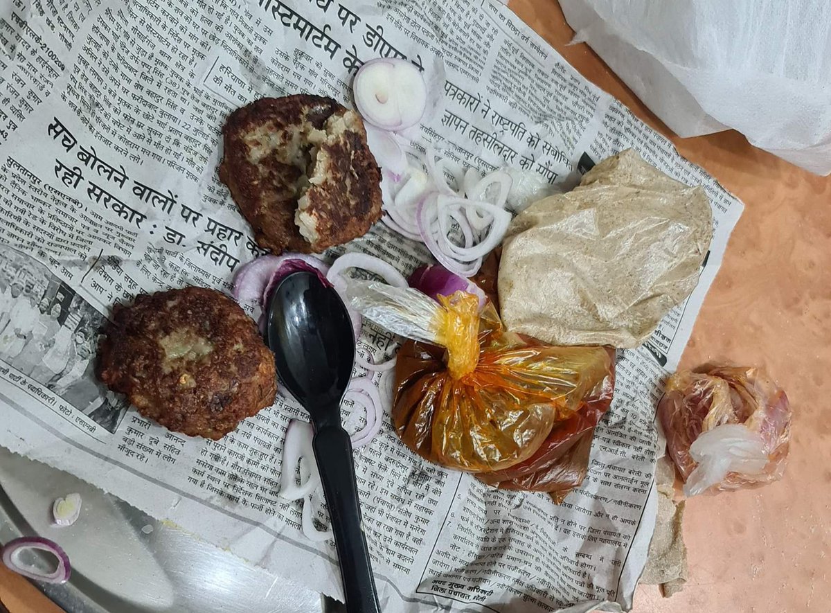JaisaGhar's tweet photo. @mohitcharu1 @deepigoyal @zomatocare  @PROHIT10912720
my startup restaurant image and business is on stake &amp; it is just because of your severe process gaps ..I have been trying to reach out to your official but they are insensitive to deal your merchants contact 9670670670 https://t.co/4h4VsdXGbq