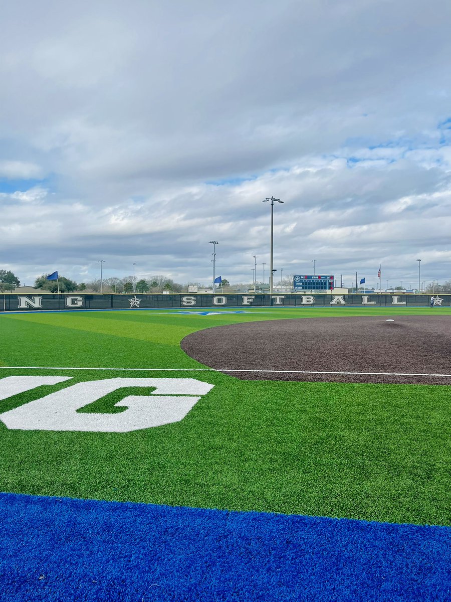Back at it with <a href="/SRHSTx_softball/">Sam Rayburn Softball</a>