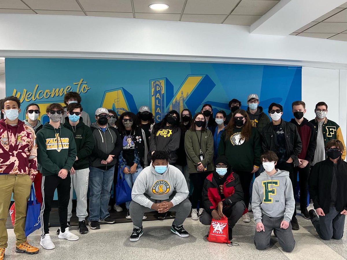 CAKairport's tweet photo. Students and faculty from @akronschools Community Learning Center program recently spent the day at CAK to learn more about career opportunities. Shoutout to the students for being highly engaged and prepared with questions. Thank you to all our presenting partners. https://t.co/bxCRVNJZrt